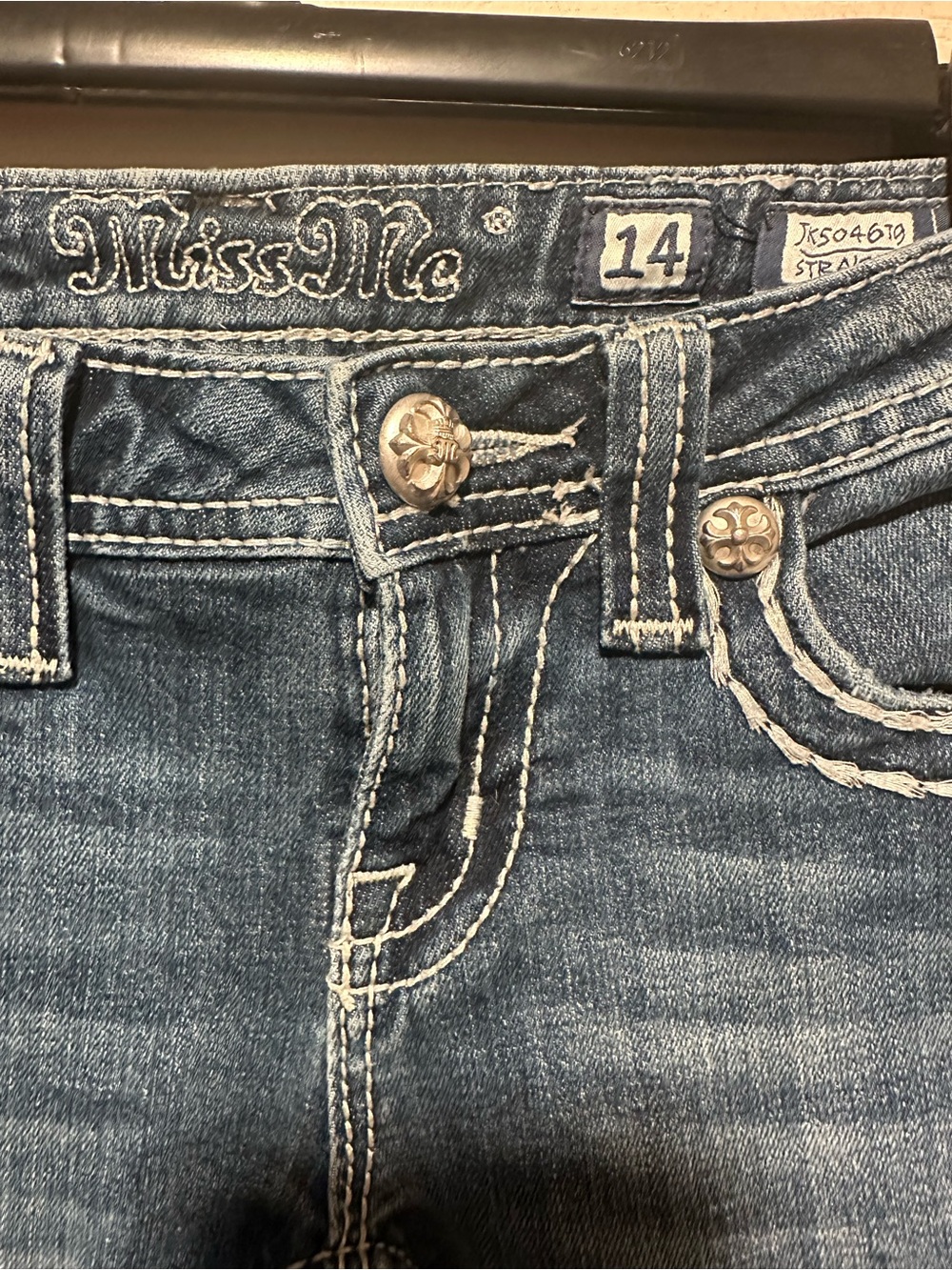 Miss Me Dark Wash Straight Leg Blue Jeans Juniors Size 14 - Picture 4 of 7